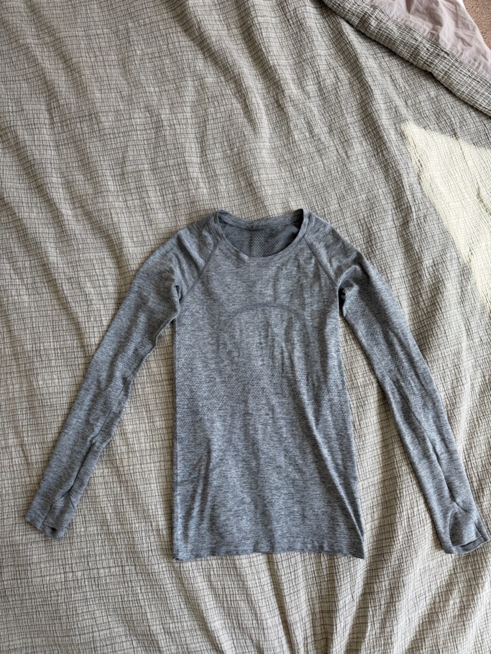 Lululemon Swiftly Tech Long Sleeve Shirt 2.0 Hip Length, slate/white